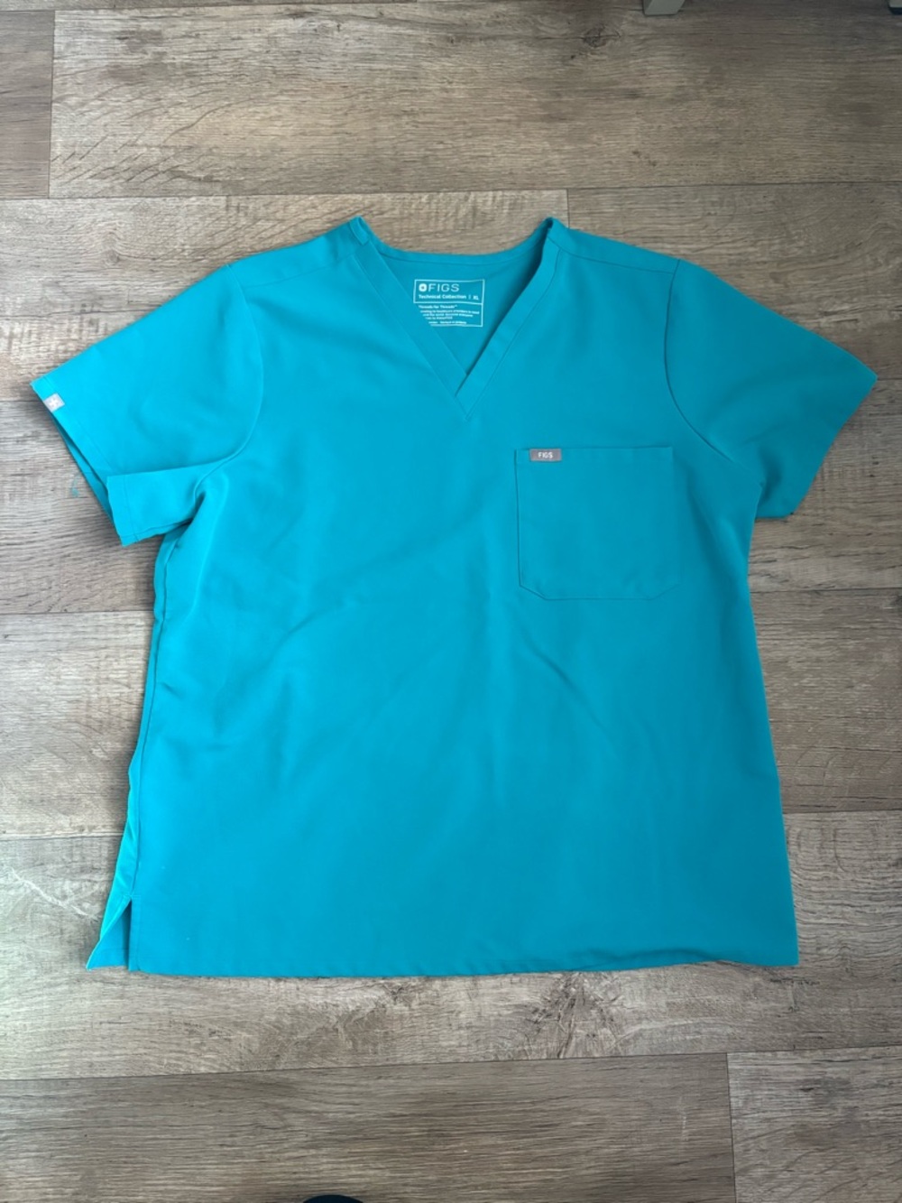 Figs Teal Scrub Set in Top XL and Joggers L - Picture 8 of 10